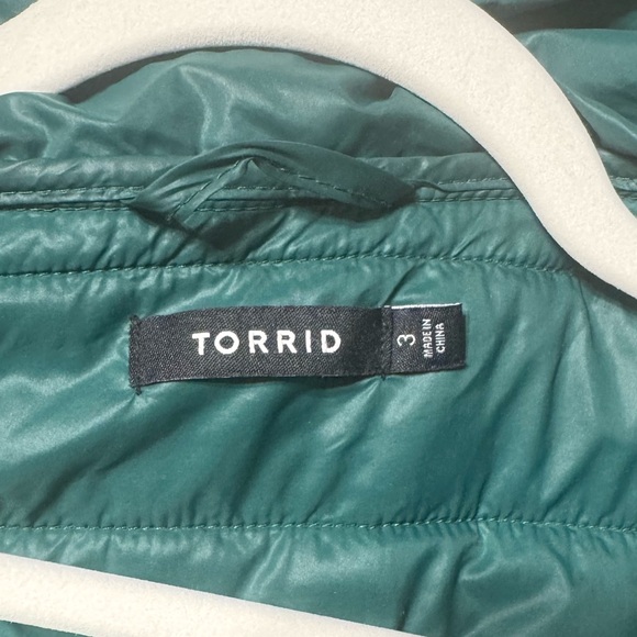 Torrid Green Long Line Puffer Coat, Size 3 - Picture 5 of 6